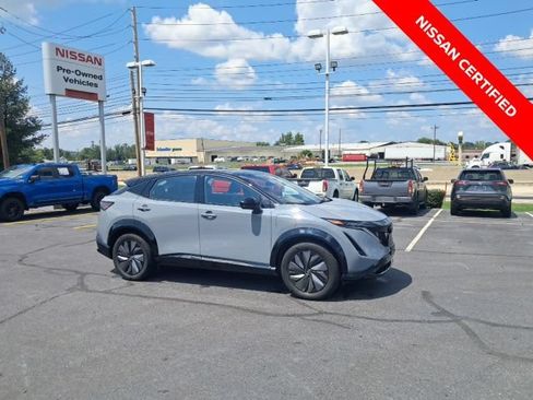 Used 2024 Nissan Ariya AWD image 15