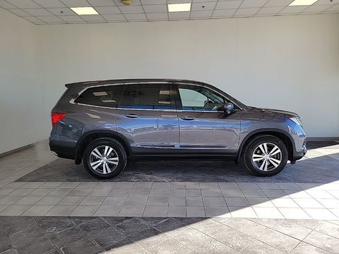 Used 2017 Honda Pilot EX-L image 4