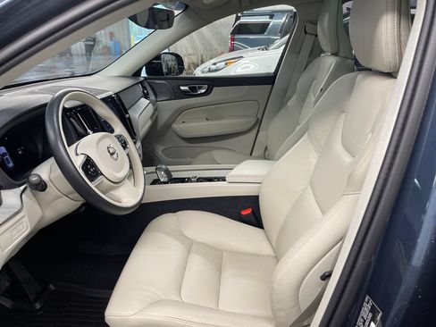 Certified 2025 Volvo XC60 T8 Plus w/ Protection Package Premier AWD/4WD image 14
