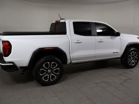 Used 2023 GMC Canyon AT4 w/ AT4 Premium Package image 4
