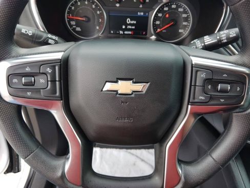 Used 2025 Chevrolet Blazer LT AWD/4WD image 17