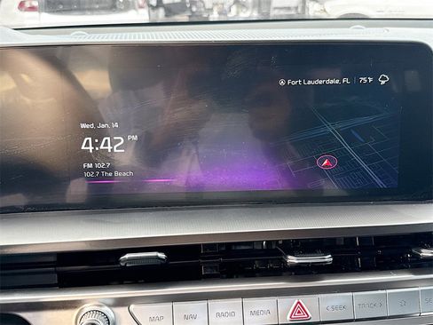 Used 2024 Kia Telluride S w/ S Sunroof Package image 16