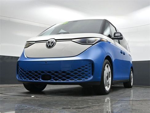 Used 2025 Volkswagen ID. Buzz 1st Edition image 32