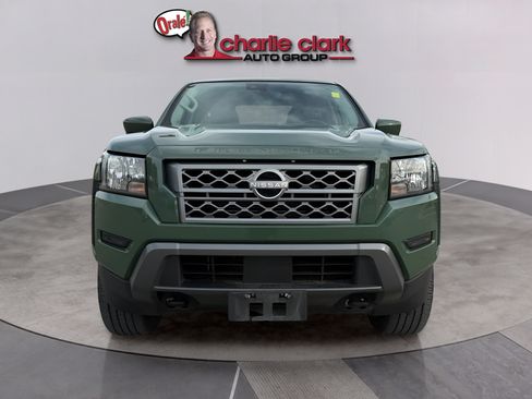 Used 2022 Nissan Frontier SV AWD/4WD image 1