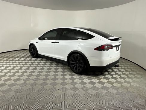 Used 2022 Tesla Model X Base image 3