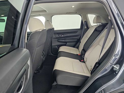 Used 2025 Honda CR-V EX image 16
