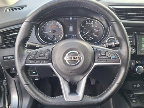 Certified 2022 Nissan Rogue Sport SL image 11