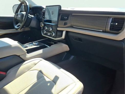 Used 2024 Ford Expedition Limited AWD/4WD image 26