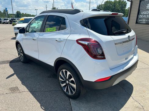 Used 2021 Buick Encore Preferred AWD/4WD image 7