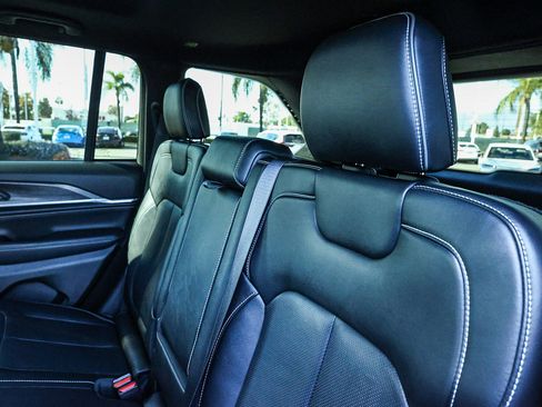 Used 2022 Jeep Grand Cherokee Overland image 27