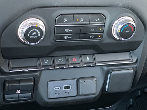 New 2025 GMC Sierra 2500 Pro w/ Convenience Package image 18