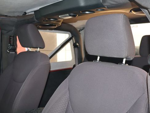 Used 2013 Jeep Wrangler Sport AWD/4WD image 14