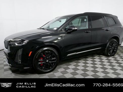 Certified 2024 Cadillac XT6 Sport w/ Technology Package image 2