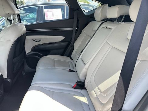 Used 2024 Hyundai Tucson Limited FWD image 12