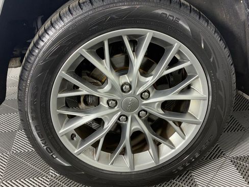 Used 2023 Jeep Grand Cherokee Summit image 42