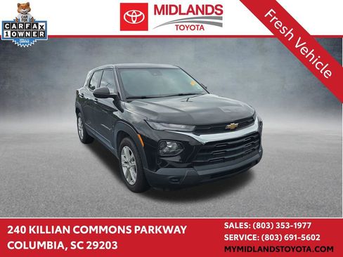 Used 2021 Chevrolet TrailBlazer LS FWD image 1