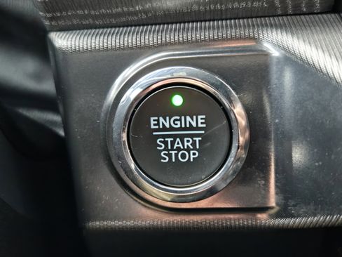 Certified 2021 Ford F150 Platinum w/ Equipment Group 701A High image 16