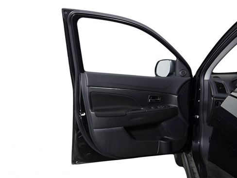 Used 2022 Mitsubishi Outlander Sport ES image 12