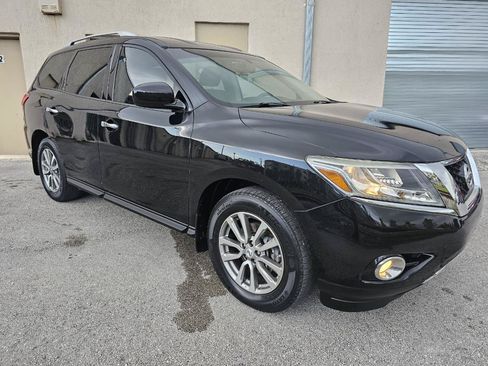 Used 2015 Nissan Pathfinder SV AWD/4WD image 17