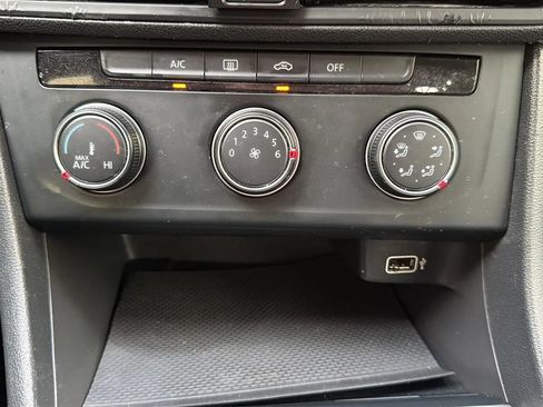 Used 2019 Volkswagen Jetta S FWD image 19