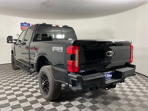 New 2026 Ford F250 Lariat w/ Black Appearance Package image 5