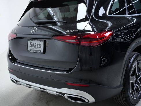Certified 2026 Mercedes-Benz GLC 300 4MATIC image 5