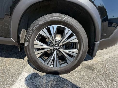 Certified 2023 Nissan Rogue SV w/ SV Premium B Package AWD/4WD image 13