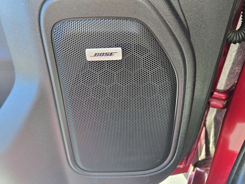 Used 2019 Chevrolet Silverado 1500 High Country image 19