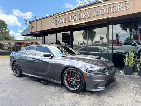 Used 2022 Dodge Charger Scat Pack w/ Plus Group RWD image 3