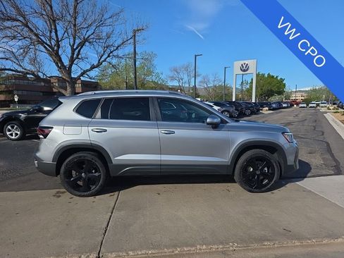 Used 2025 Volkswagen Taos SEL image 7