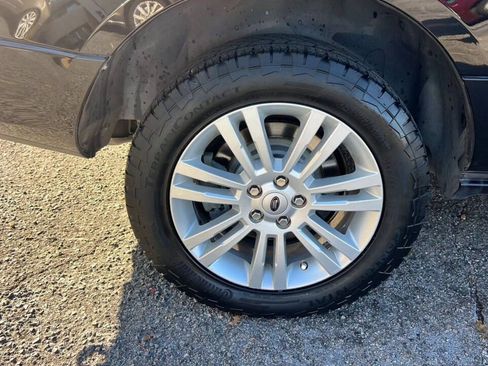 Used 2011 Land Rover Range Rover HSE AWD/4WD image 26