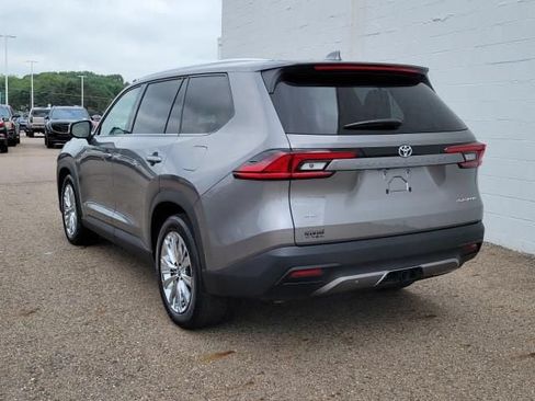 Used 2026 Toyota Grand Highlander AWD image 6