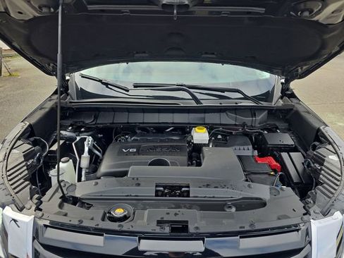 Used 2022 Nissan Pathfinder Platinum w/ Cargo Package image 30