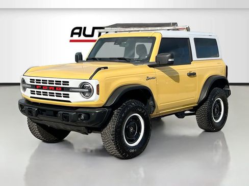 Used 2023 Ford Bronco Heritage Edition AWD/4WD image 3