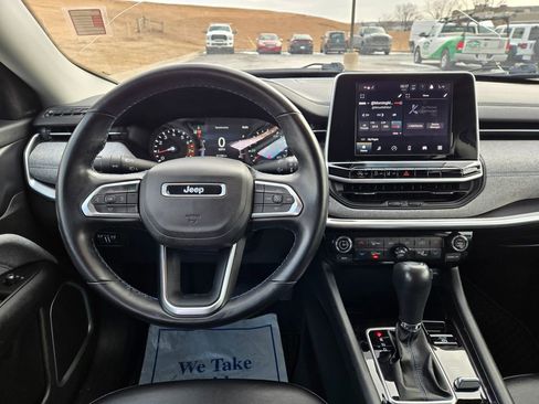 Used 2022 Jeep Compass Latitude w/ Convenience Group image 18