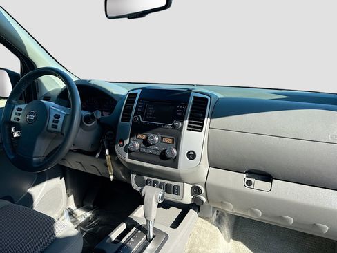Used 2018 Nissan Frontier SV w/ Value Truck Package image 31