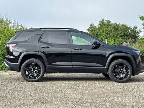 New 2026 Chevrolet Equinox LT image 3