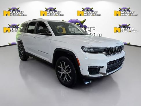 Used 2024 Jeep Grand Cherokee L Limited AWD/4WD image 3