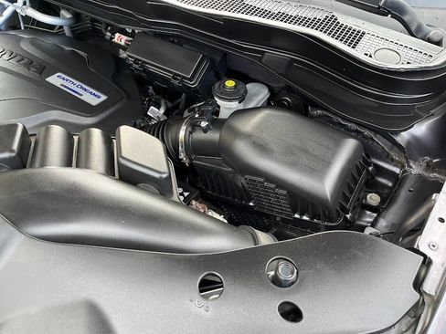 Used 2019 Honda Pilot Touring image 31