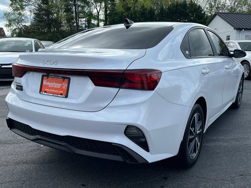 Used 2022 Kia Forte LXS FWD image 9