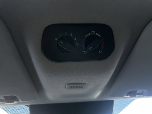 Used 2016 Ford Transit 150 XL image 29