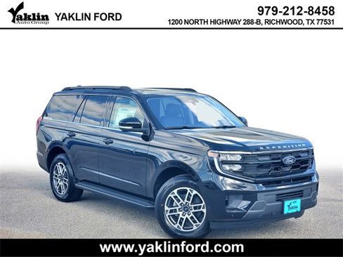 New 2025 Ford Expedition Active image 1
