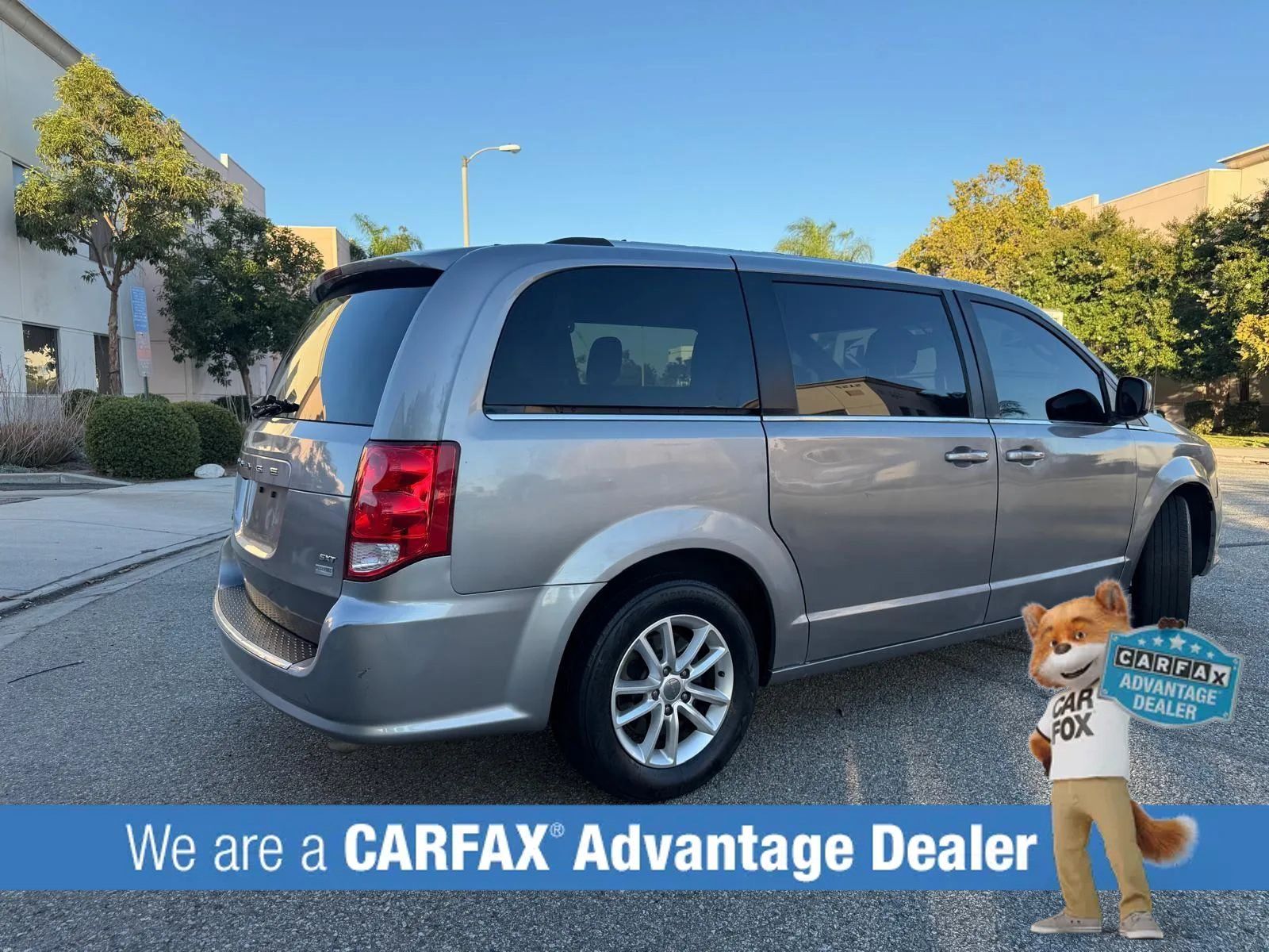 Used 2018 Dodge Grand Caravan SXT FWD image 6
