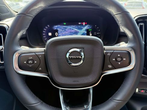 Certified 2023 Volvo XC40 Recharge Ultimate AWD/4WD image 17