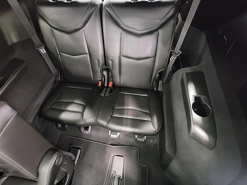 Used 2025 Cadillac XT6 Premium Luxury image 27