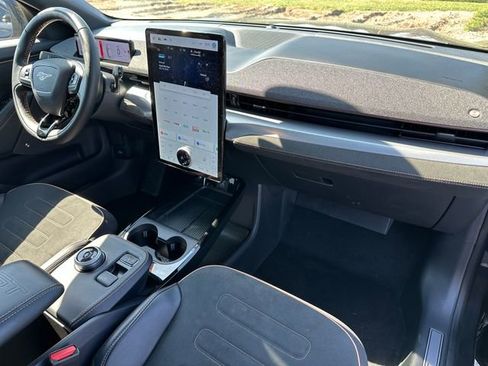 Used 2022 Ford Mustang Mach-E GT image 9