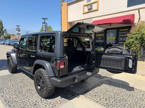 Used 2020 Jeep Wrangler Unlimited Sport AWD/4WD image 12