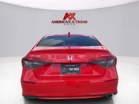 Used 2022 Honda Civic Sport image 4
