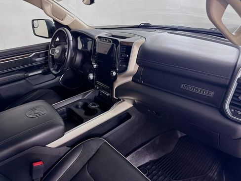 Used 2019 RAM 1500 Laramie AWD/4WD image 30
