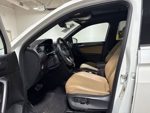 Used 2023 Volkswagen Tiguan SE R-Line image 20